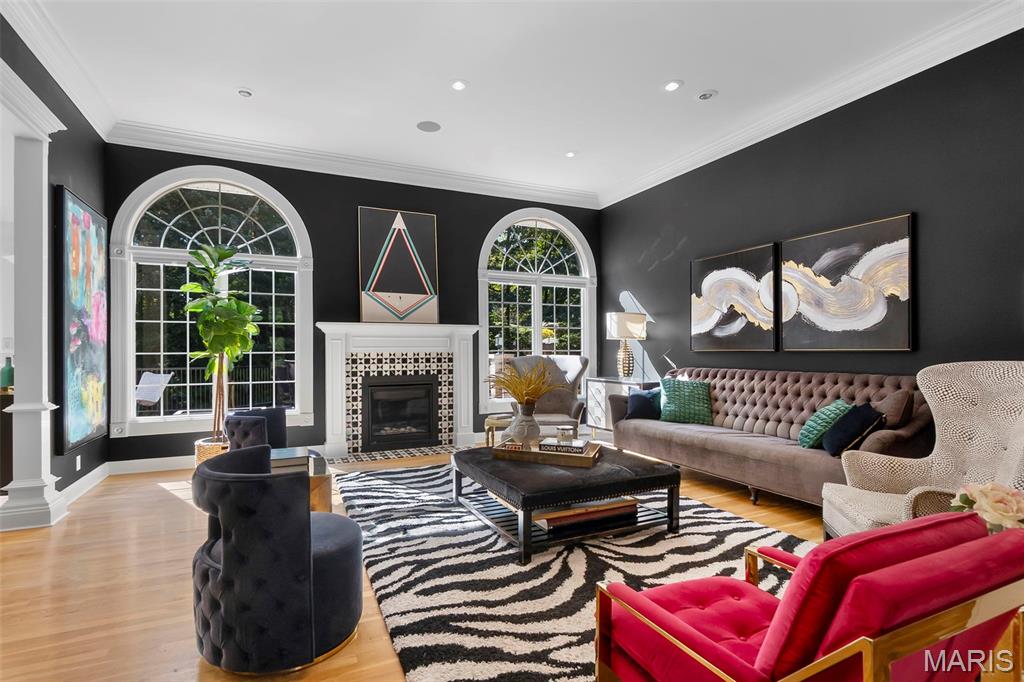 Summit Estate - Residential