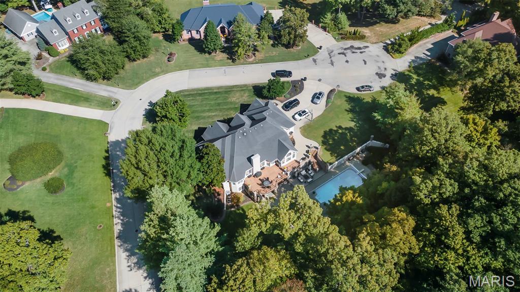 Summit Estate - Residential