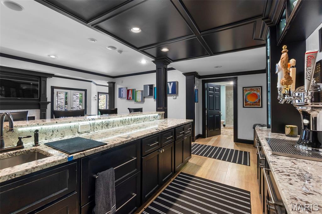 Summit Estate - Residential