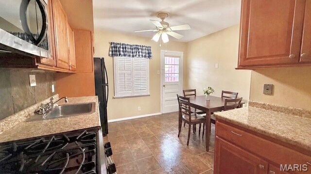 611 Thunderbird Court