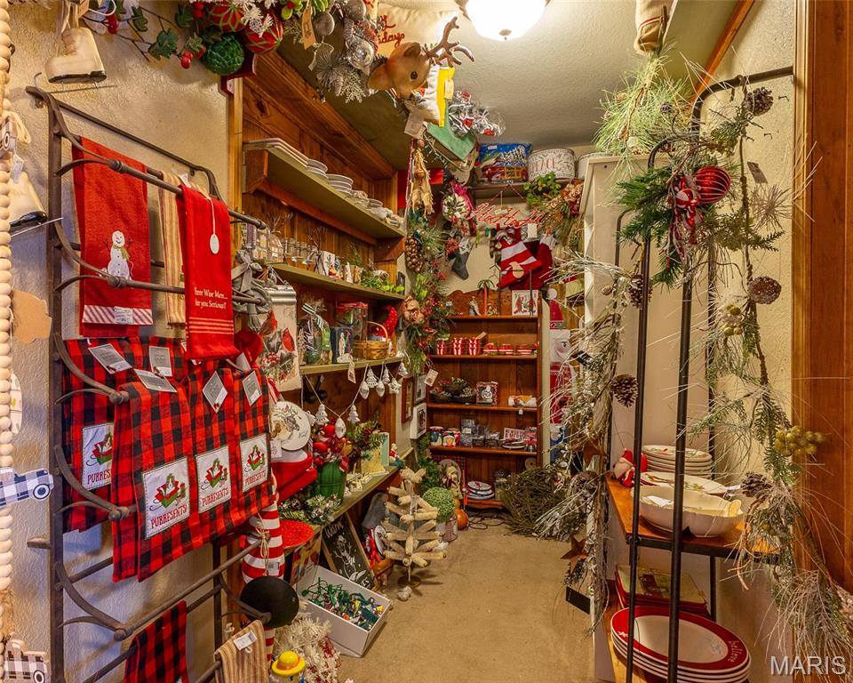 none - Commercial Sale