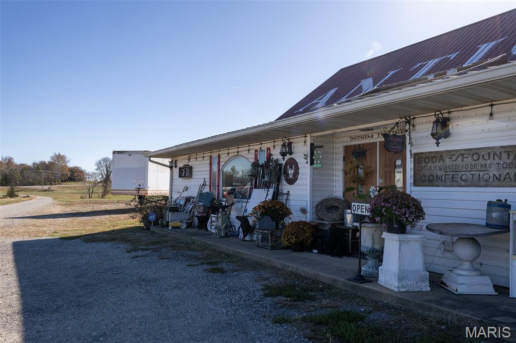 none - Commercial Sale