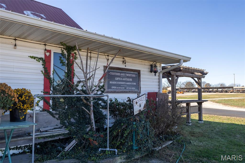 none - Commercial Sale