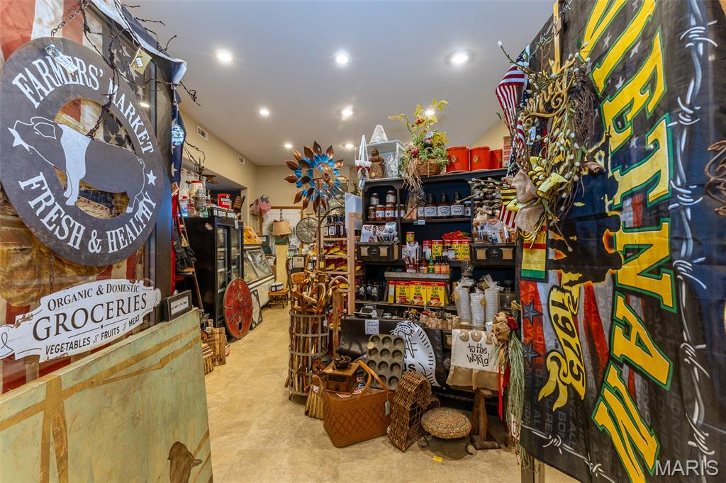 none - Commercial Sale