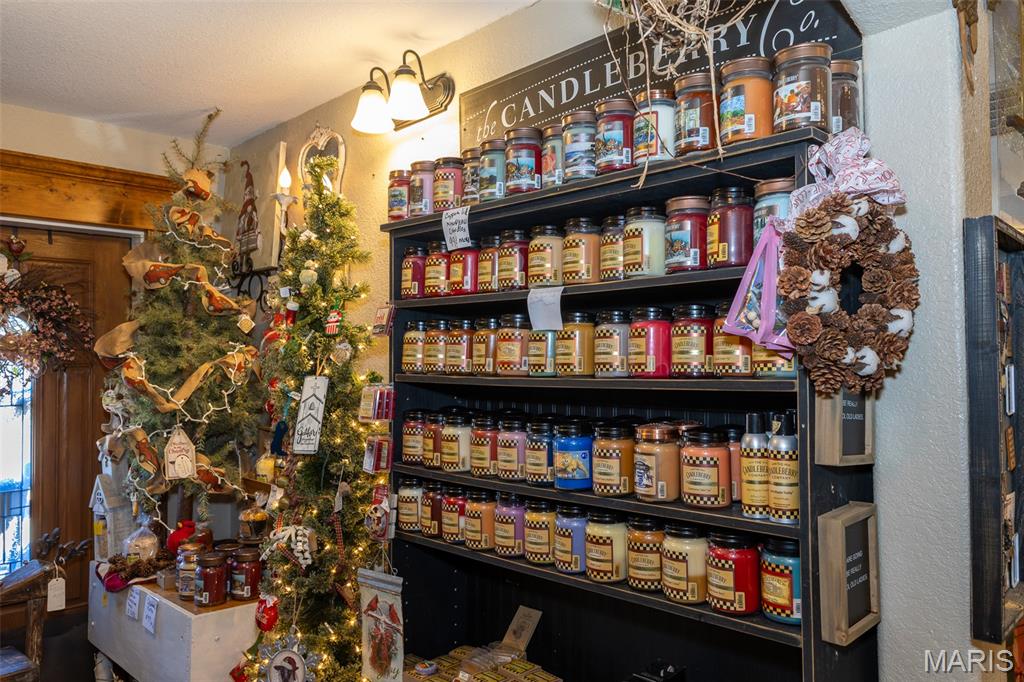 none - Commercial Sale