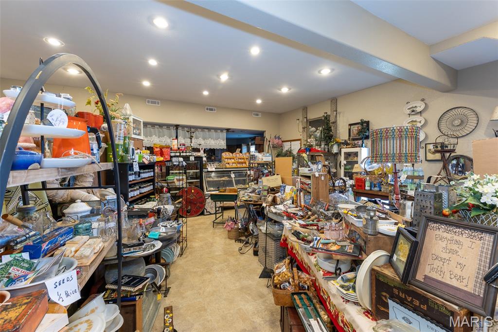 none - Commercial Sale