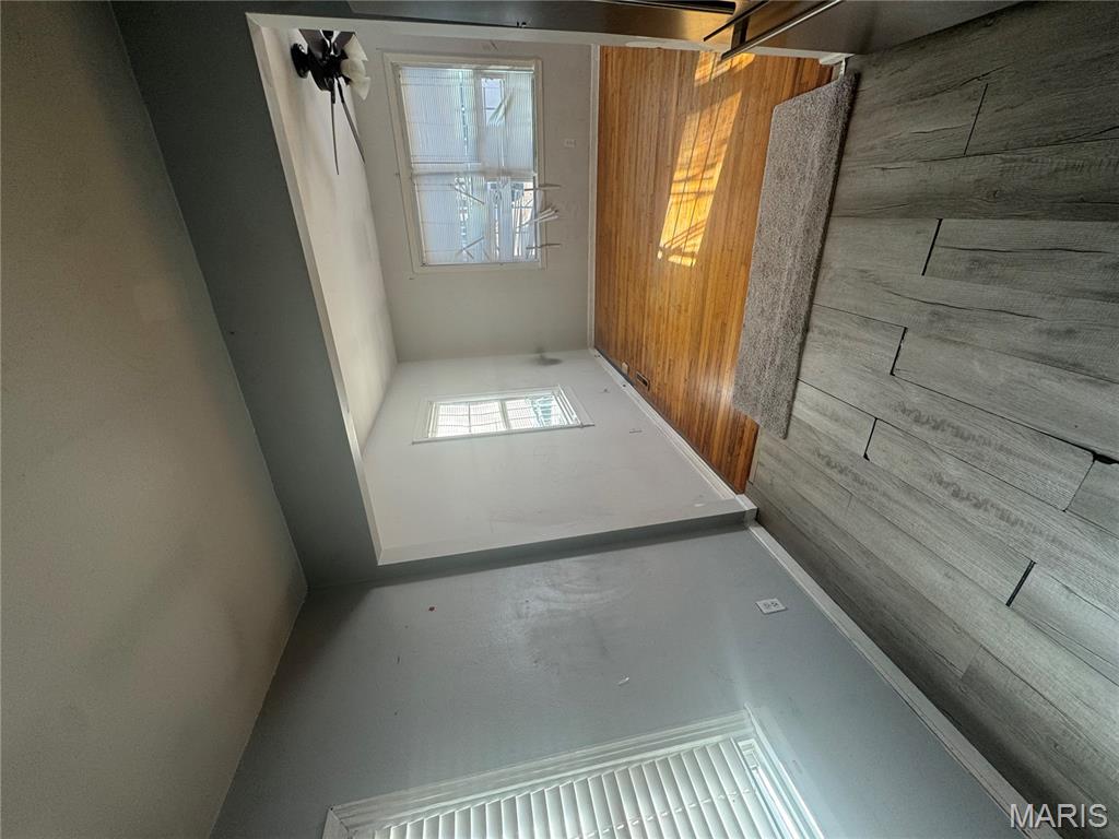 CARY HOMECREST - Residential