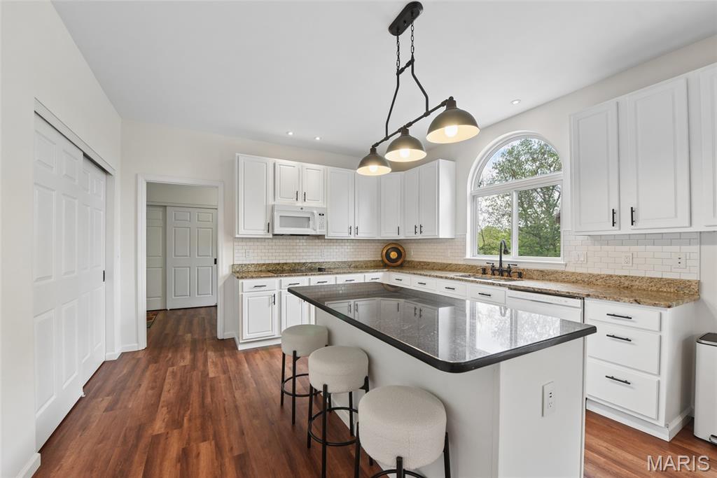 Spring Hill Bluffs - Residential