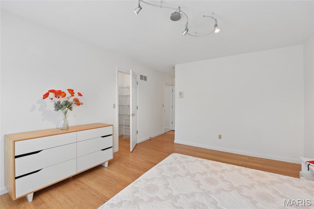 Spring Hill Bluffs - Residential