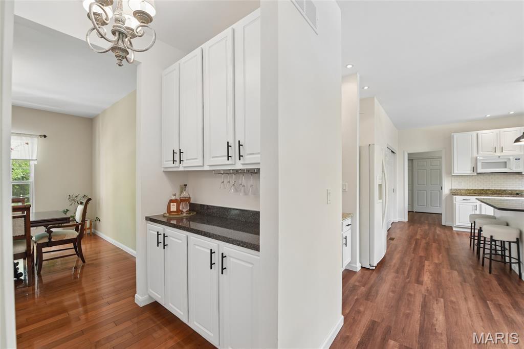 Spring Hill Bluffs - Residential