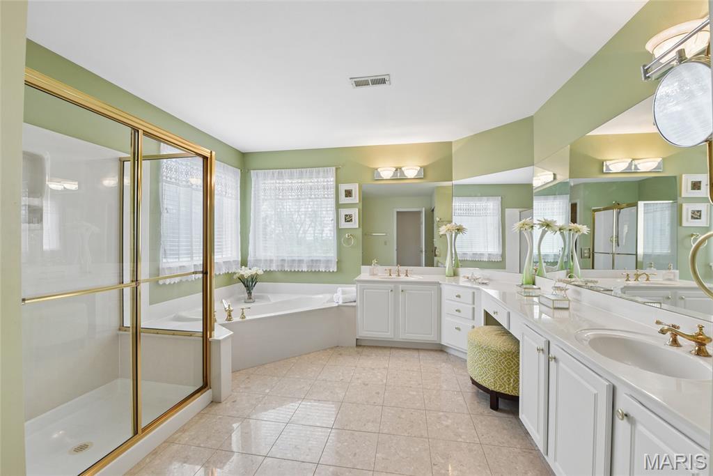 Spring Hill Bluffs - Residential