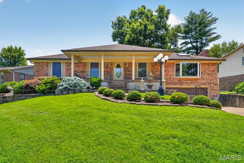 468 Falaise Drive