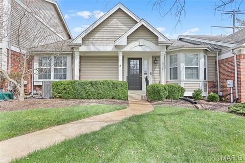 Photo of 1928 Baxter Ridge Drive, Chesterfield, MO 63017 (MLS # 26016929)