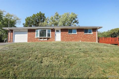 5211 Hunning Road High Ridge MO 63049