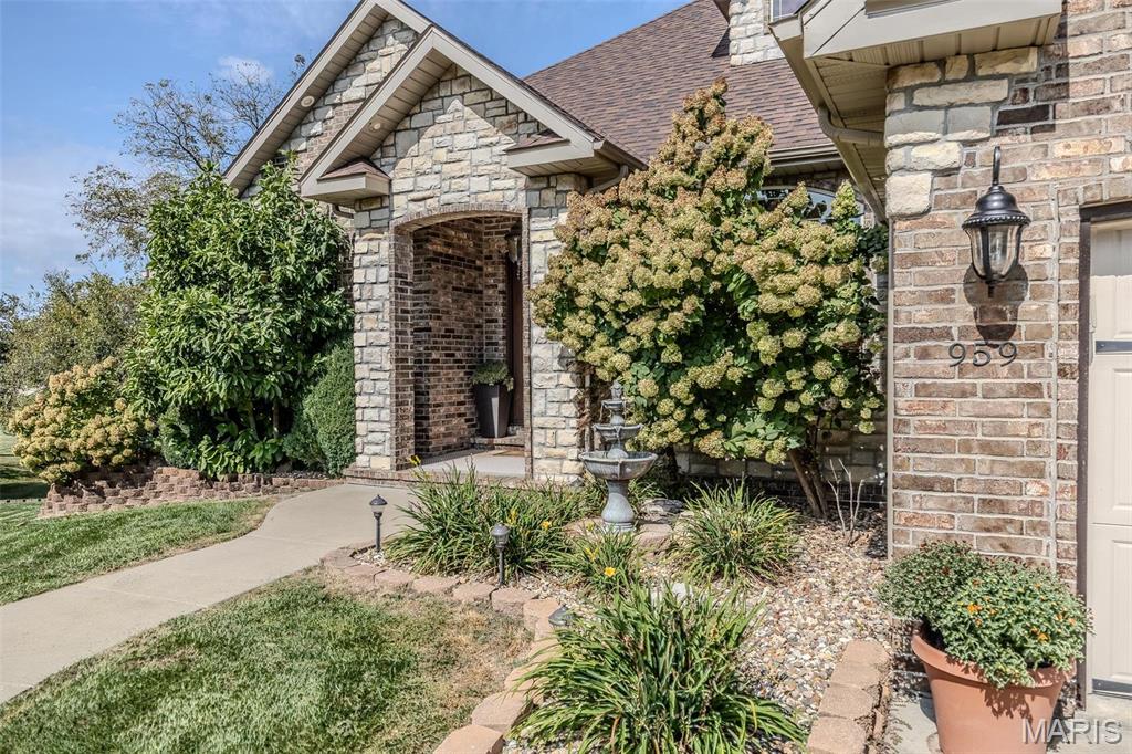 CASTLE ROCK ESTATES - Residential