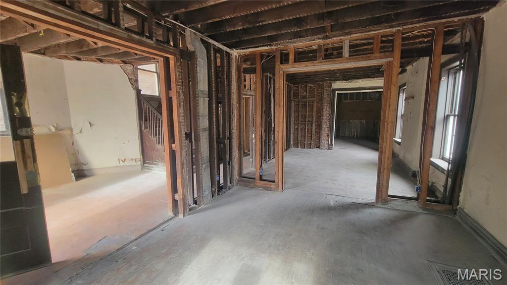 Lindell Add 02 - Residential