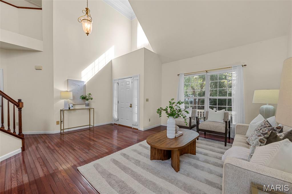 1009 Cambridge Way Drive