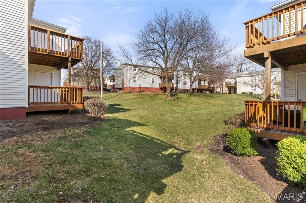 Brentwood Forest Condo - Residential