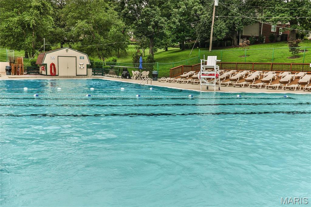 Brentwood Forest Condo - Residential