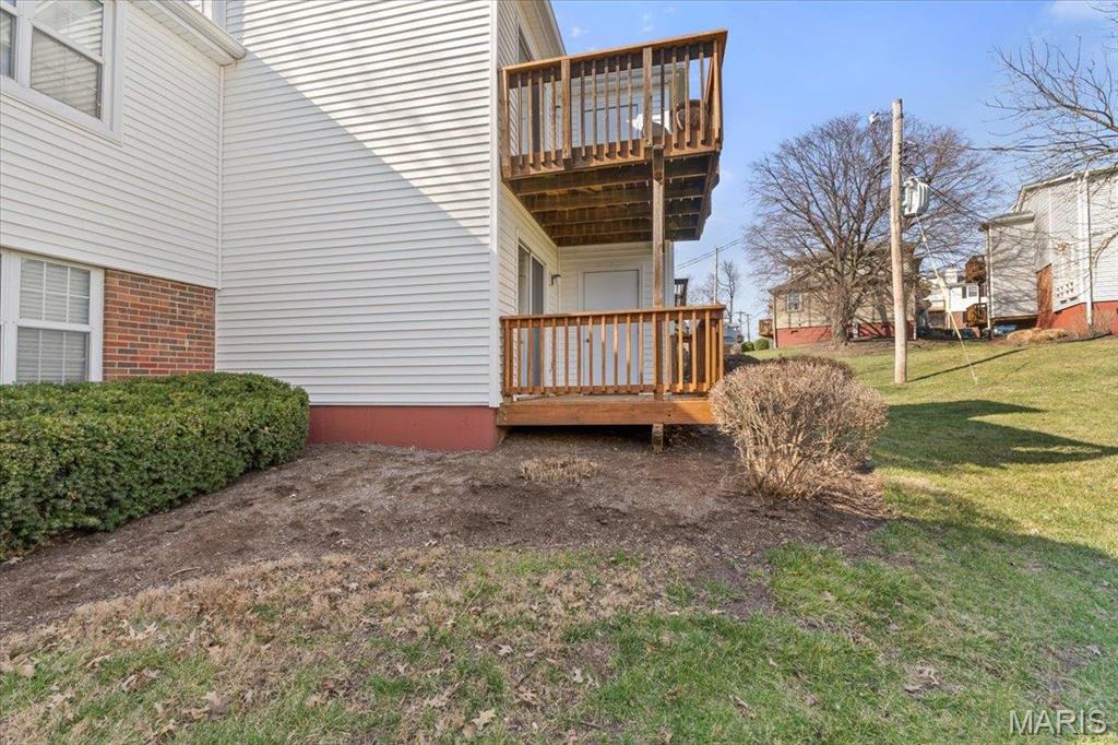 Brentwood Forest Condo - Residential