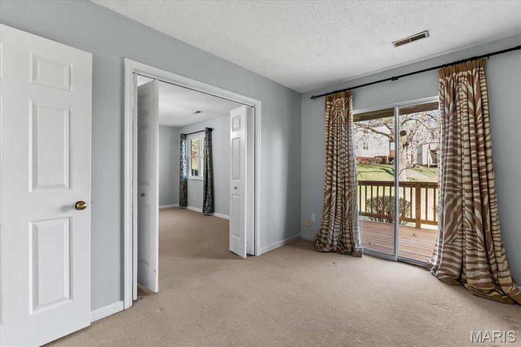 Brentwood Forest Condo - Residential