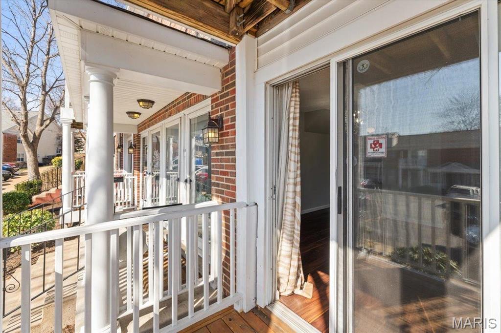 Brentwood Forest Condo - Residential