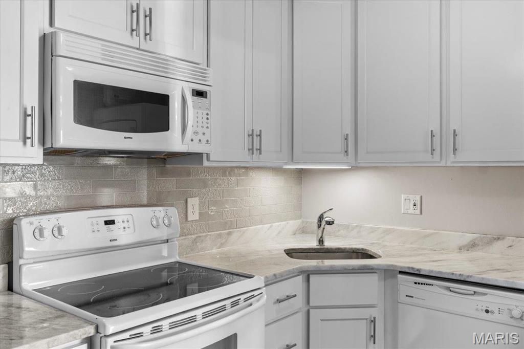 Brentwood Forest Condo - Residential