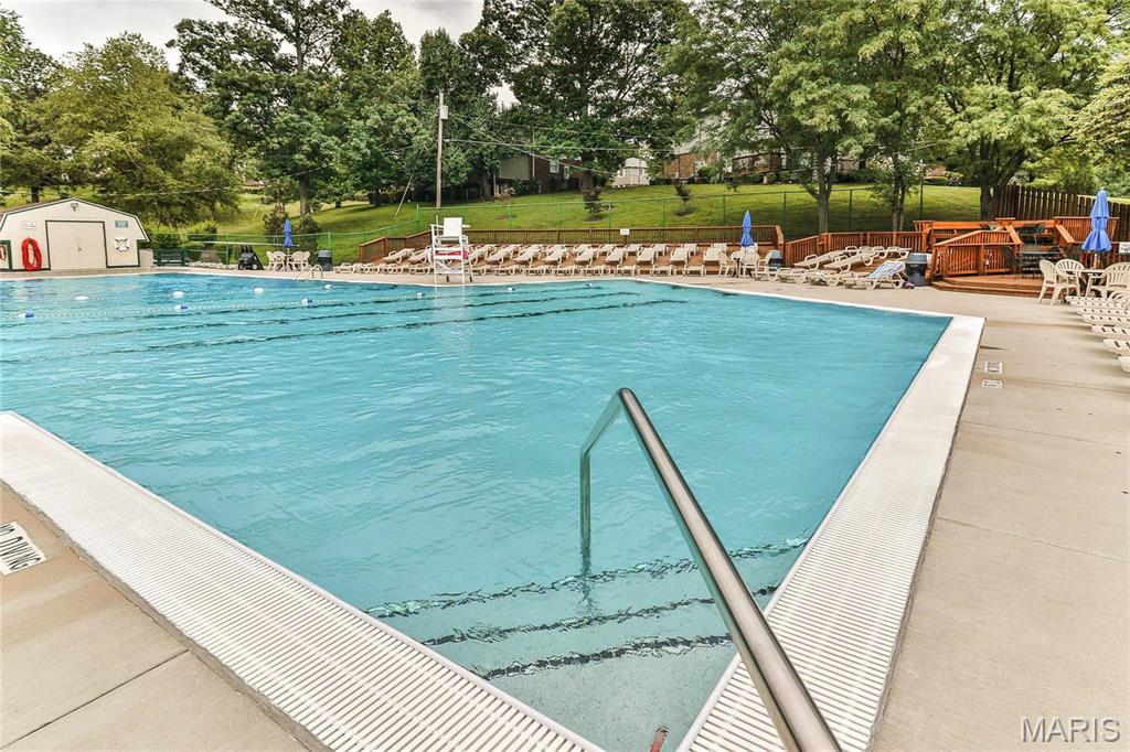 Brentwood Forest Condo - Residential