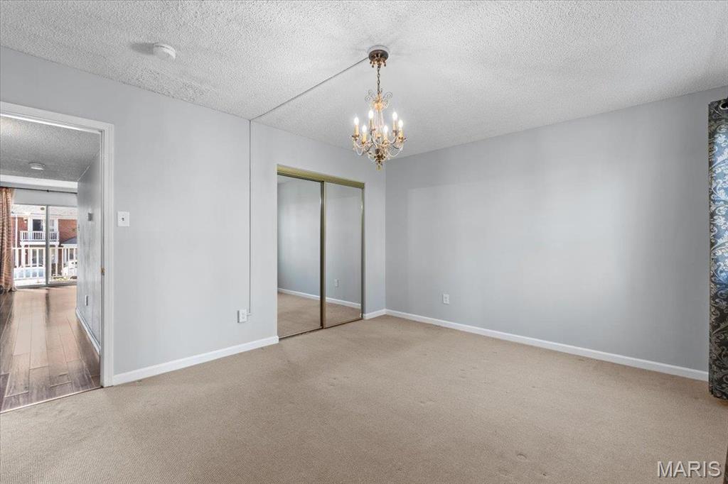 Brentwood Forest Condo - Residential