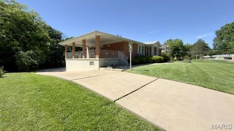 Tiny photo for 9817 Kimker Lane, Sunset Hills, MO 63127 (MLS # 26030621)