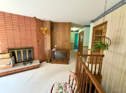 Tiny photo for 9817 Kimker Lane, Sunset Hills, MO 63127 (MLS # 26030621)