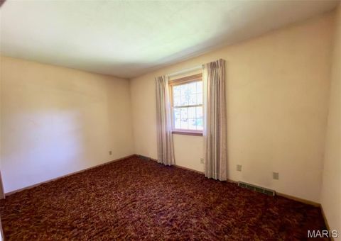 Tiny photo for 9817 Kimker Lane, Sunset Hills, MO 63127 (MLS # 26030621)