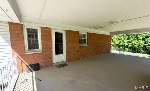 Tiny photo for 9817 Kimker Lane, Sunset Hills, MO 63127 (MLS # 26030621)