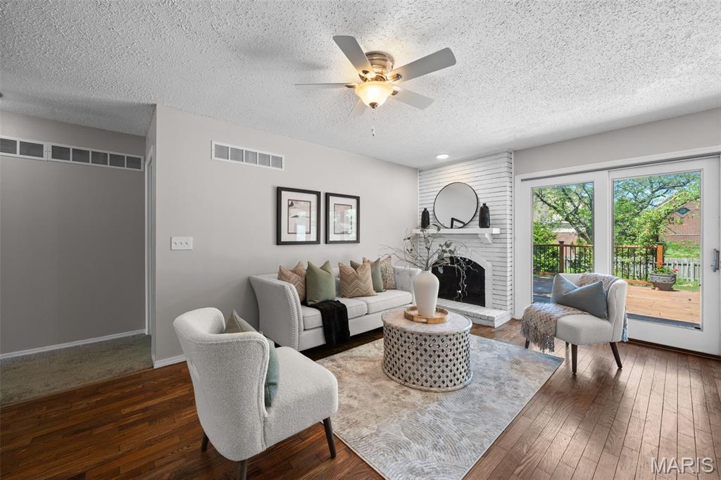 Country Lane Woods First Add - Residential