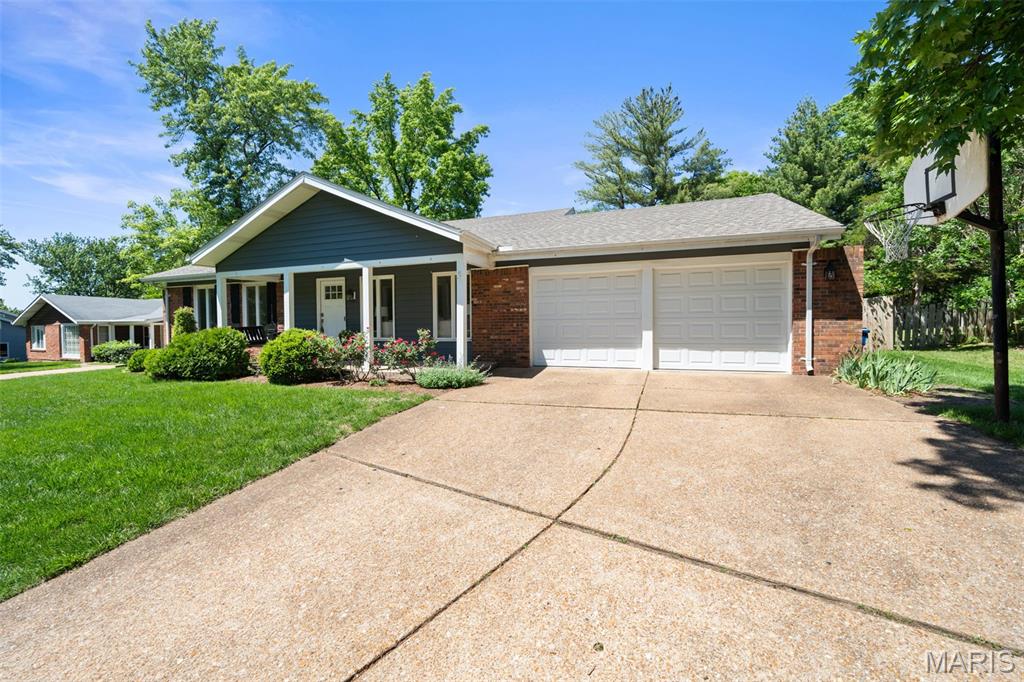 Country Lane Woods First Add - Residential