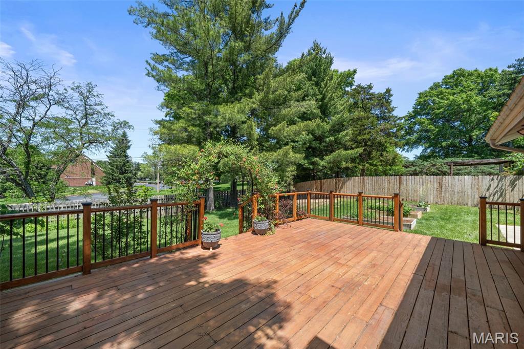 Country Lane Woods First Add - Residential