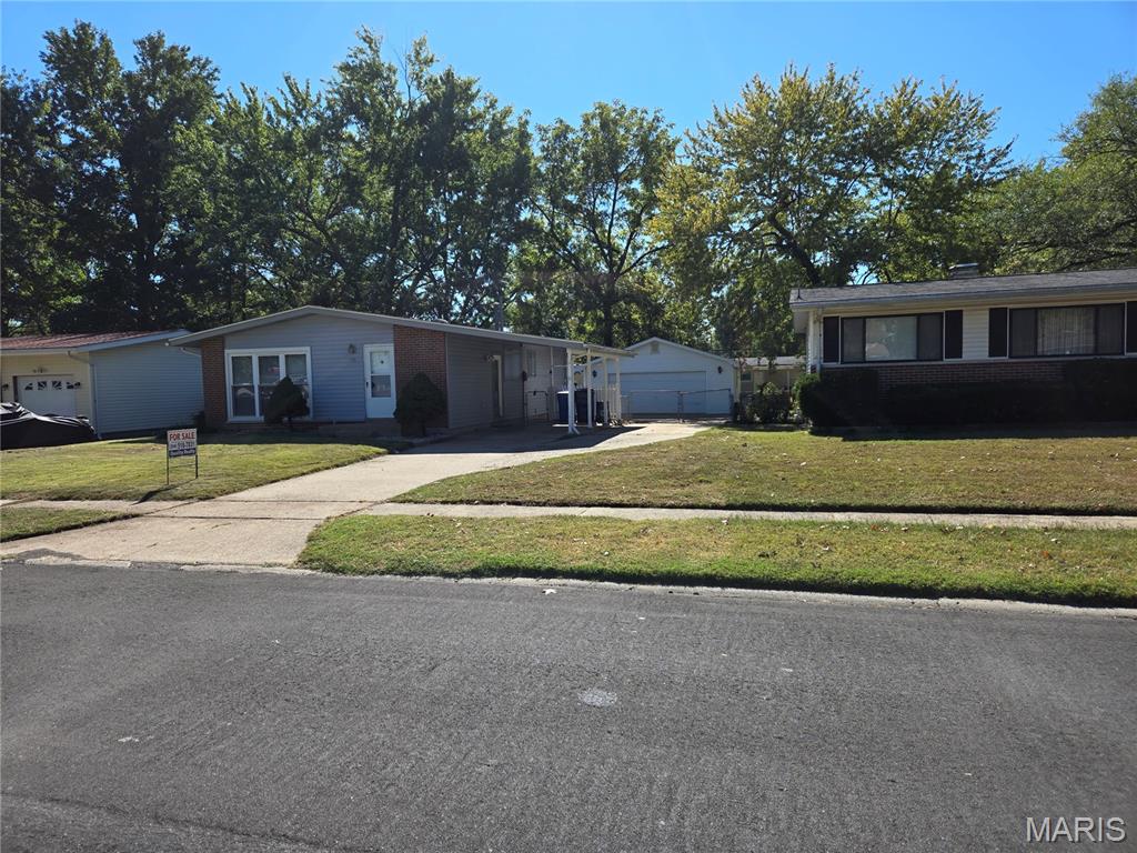 790 Manresa Lane