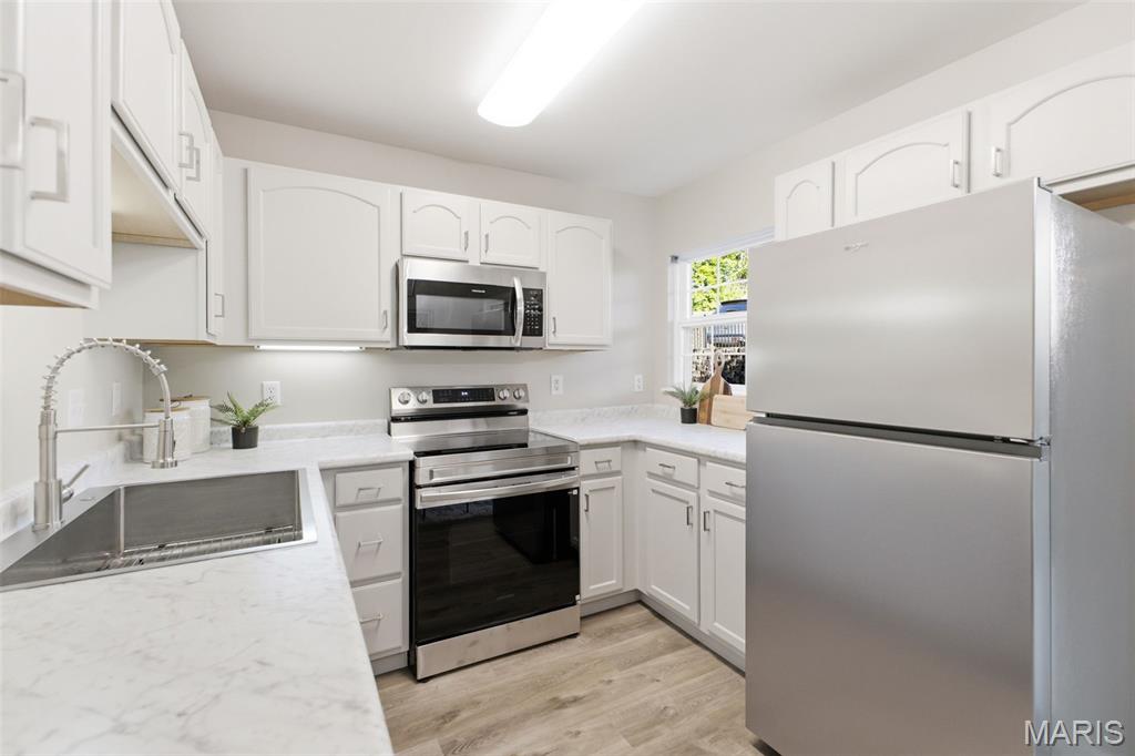 Turnberry Gardens #6 Add To #5 Tnby Place Pt - Residential