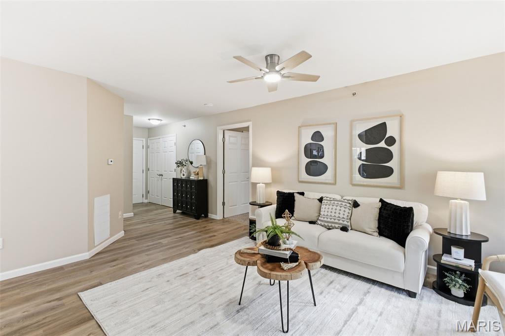 Turnberry Gardens #6 Add To #5 Tnby Place Pt - Residential