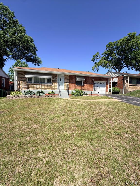 9233 Edna Street