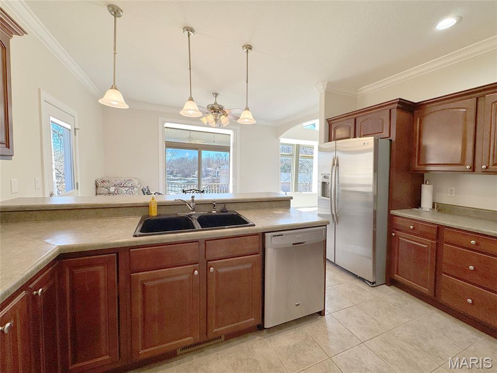 Ledge Stone Estates - Residential