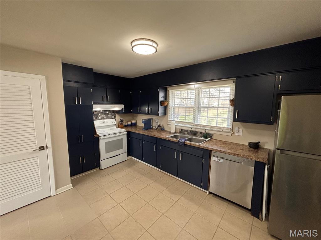 Clintons Sub - Residential