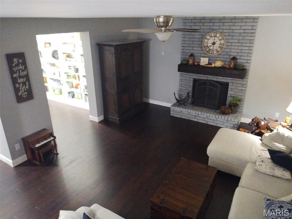 7373 Little Oaks Drive