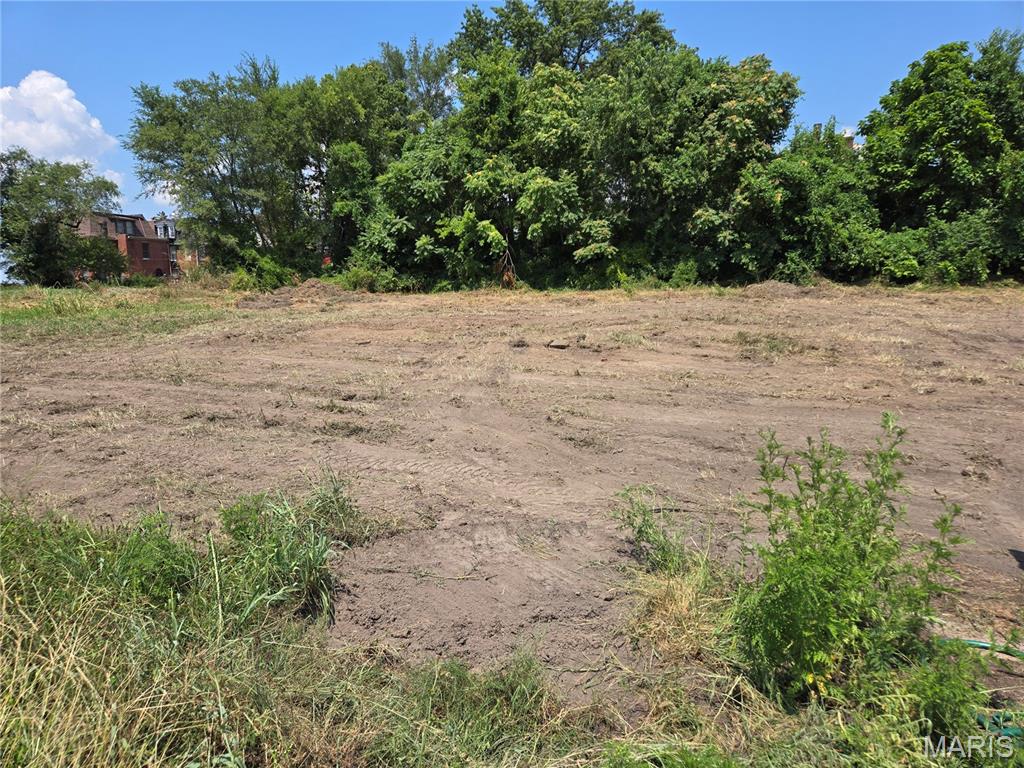 Christian Brothers Add - Land