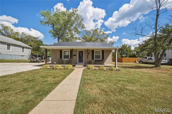 100 N PERSHING AVE, SALEM, MO 65560 - Image 461f2aa6c829795f625b331d27bc2f31/1823220812