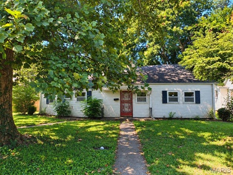 Photo of 105 N 7th Street, Charleston, MO 63834 (MLS # 26058542)