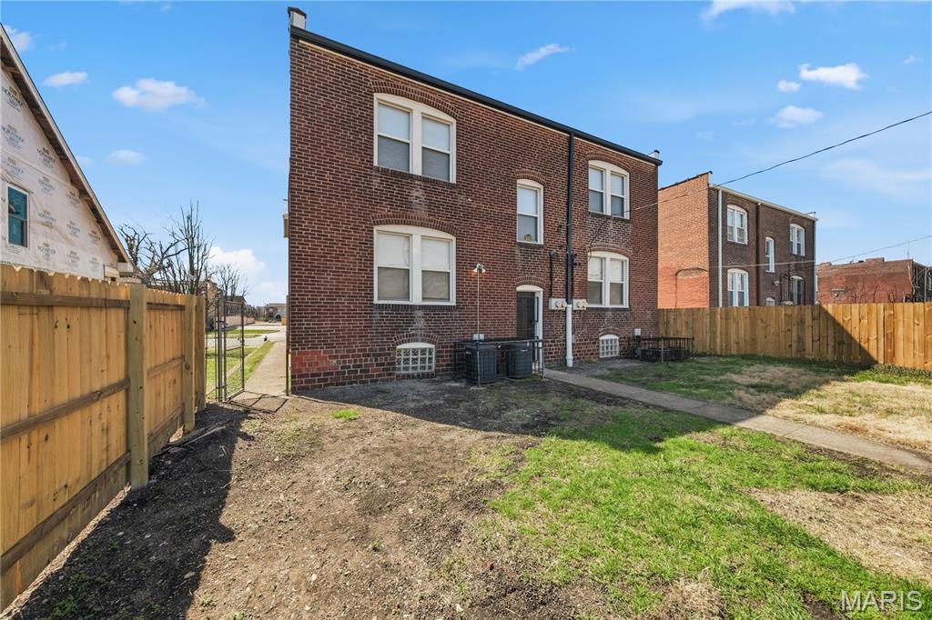 Taylors Add - Residential Lease