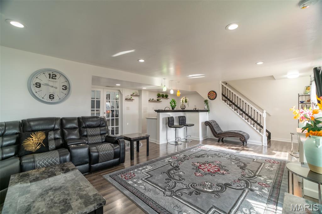 Pearson Pointe Villa - Residential