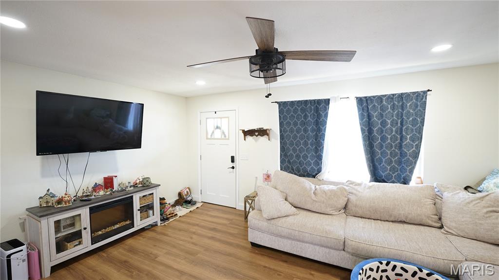 Sycamore Flats-LT 7 BLK 4 - Residential