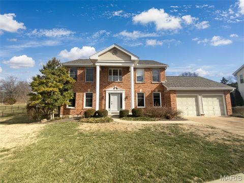 15751 Heathercroft Drive Chesterfield MO 63017